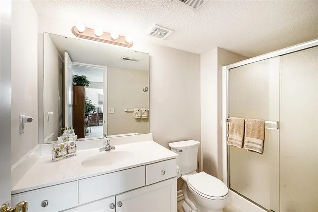 $399,900 | 4407 Northeast 72nd Terrace, Kansas City, MO 64119