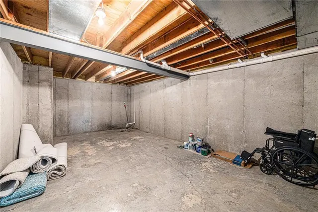 $399,900 | 4407 Northeast 72nd Terrace, Kansas City, MO 64119