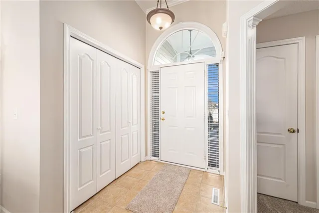 $399,900 | 4407 Northeast 72nd Terrace, Kansas City, MO 64119