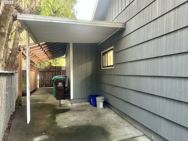 a view of outdoor space