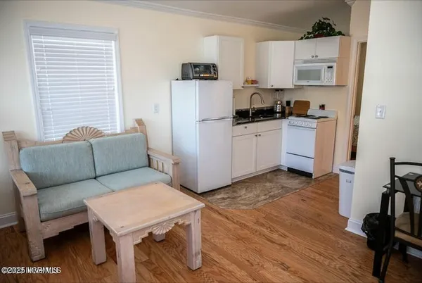 $1,600 | 714 Cronely Alley, Unit A, Wilmington, NC 28401