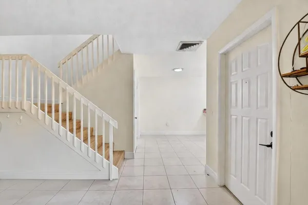 $2,300 | 590 Green Springs Place, West Palm Beach, FL 33409