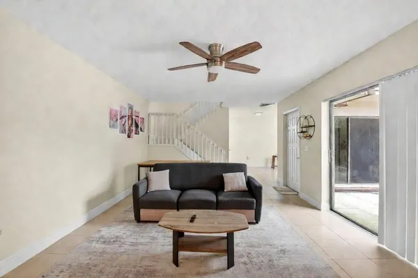 $2,300 | 590 Green Springs Place, West Palm Beach, FL 33409