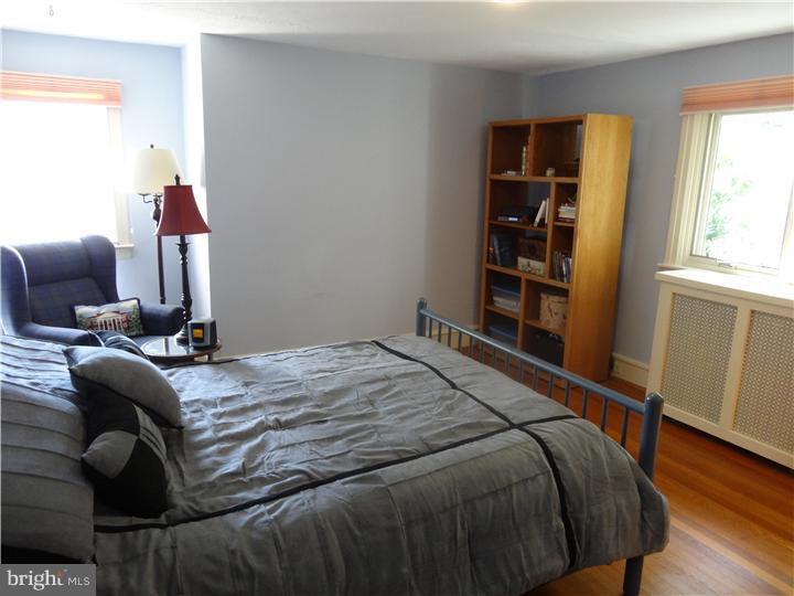728 East Manoa Road Havertown, PA 19083 - Photo 16 of 19