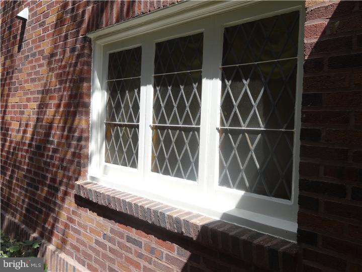 728 East Manoa Road Havertown, PA 19083 - Photo 7 of 19