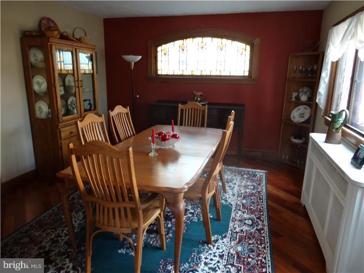 728 East Manoa Road Havertown, PA 19083 - Photo 10 of 19