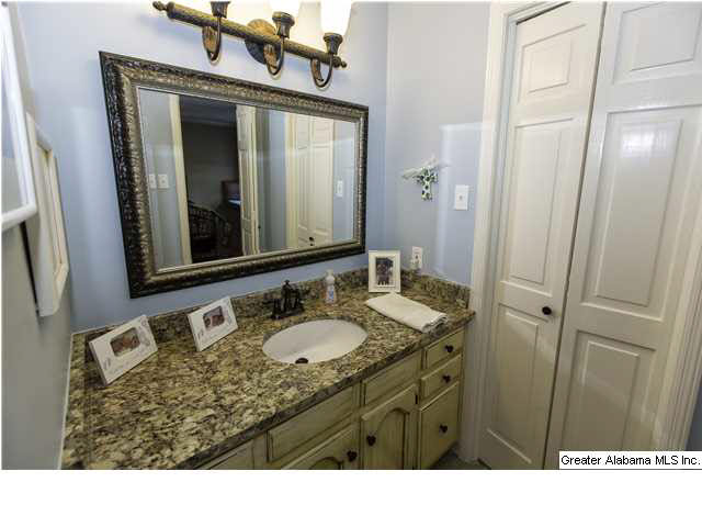 2604 Southminster Road Birmingham, AL 35243 - Photo 13 of 26