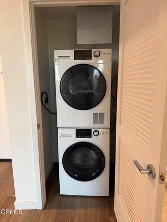 $2,500 | 18900 Parthenia Street, Unit 402, Northridge, CA 91324