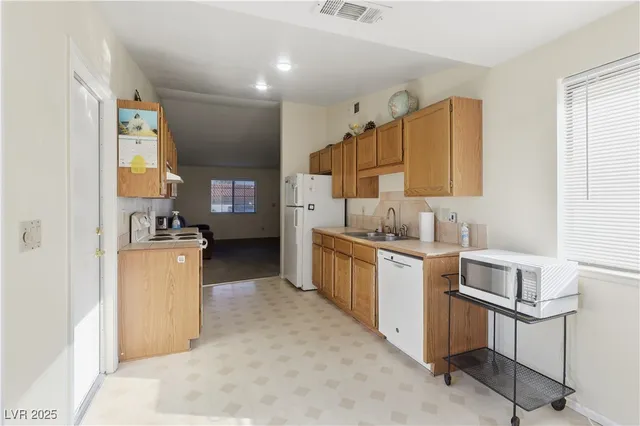 $299,990 | 2823 Biscaya Drive, Laughlin, NV 89029