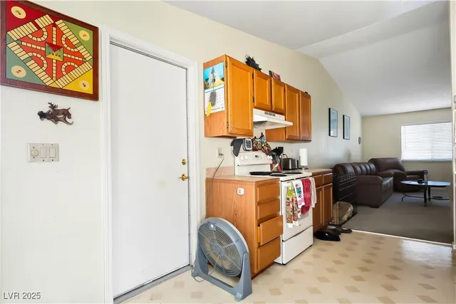 $299,990 | 2823 Biscaya Drive, Laughlin, NV 89029