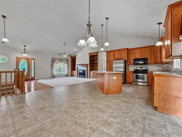 $397,000 | 3707 Clover Dell Lane, Waterloo, IL 62298