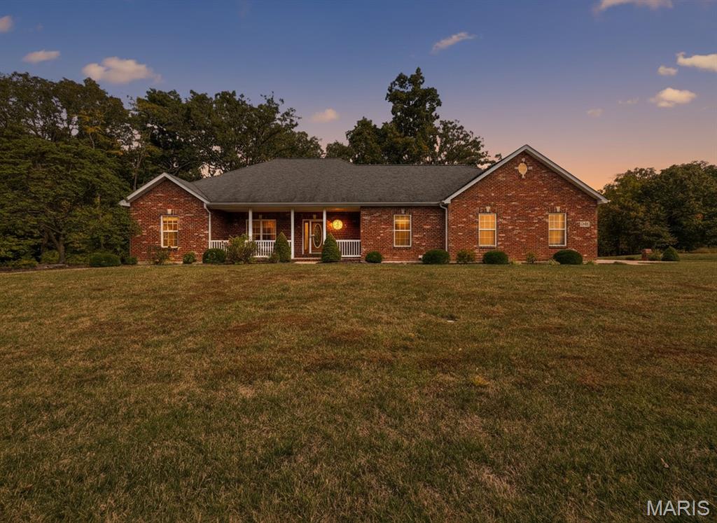 3707 Clover Dell Lane Waterloo, IL 62298 - Photo 2 of 58