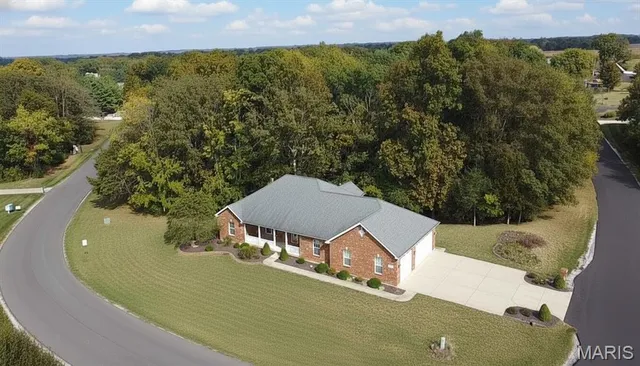 $397,000 | 3707 Clover Dell Lane, Waterloo, IL 62298