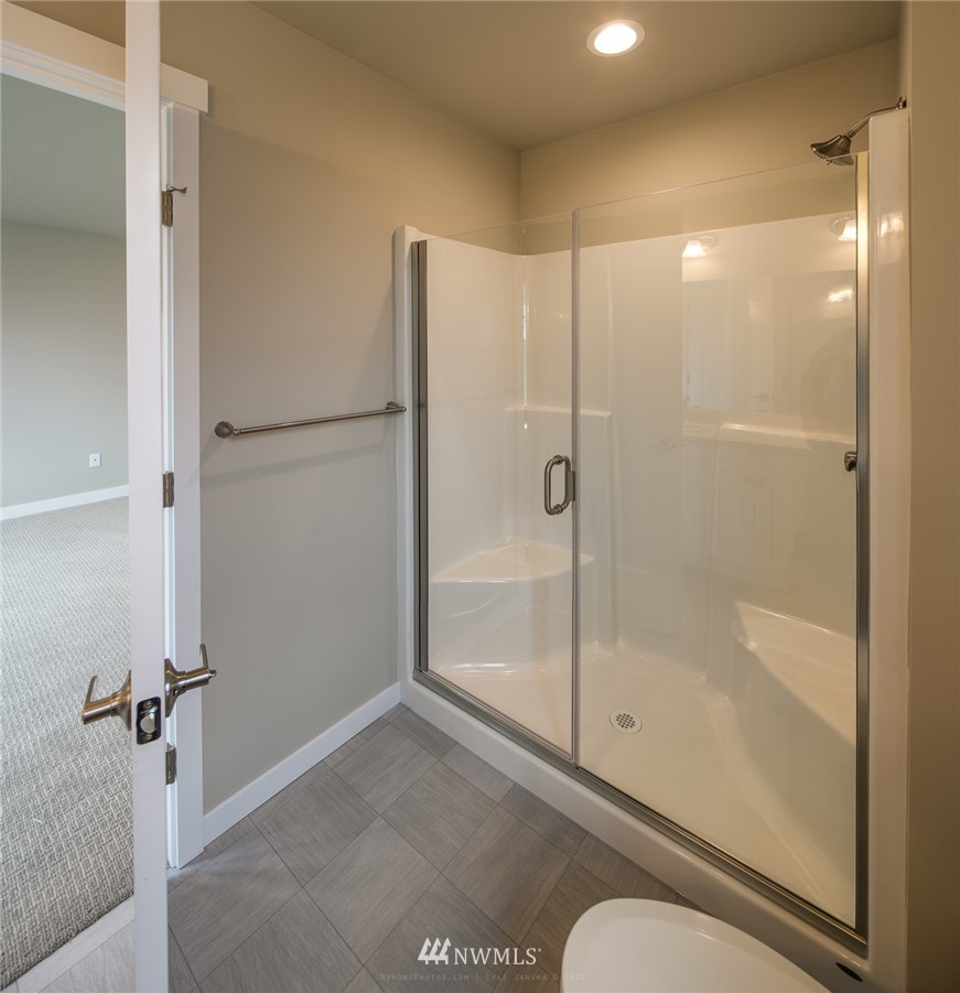 2065 Roxy Loop Ferndale, WA 98248 - Photo 18 of 37 Gallery Image 18