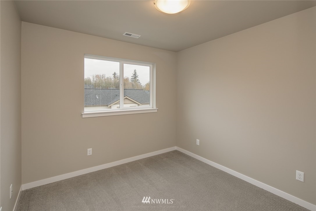2065 Roxy Loop Ferndale, WA 98248 - Photo 21 of 37 Gallery Image 21