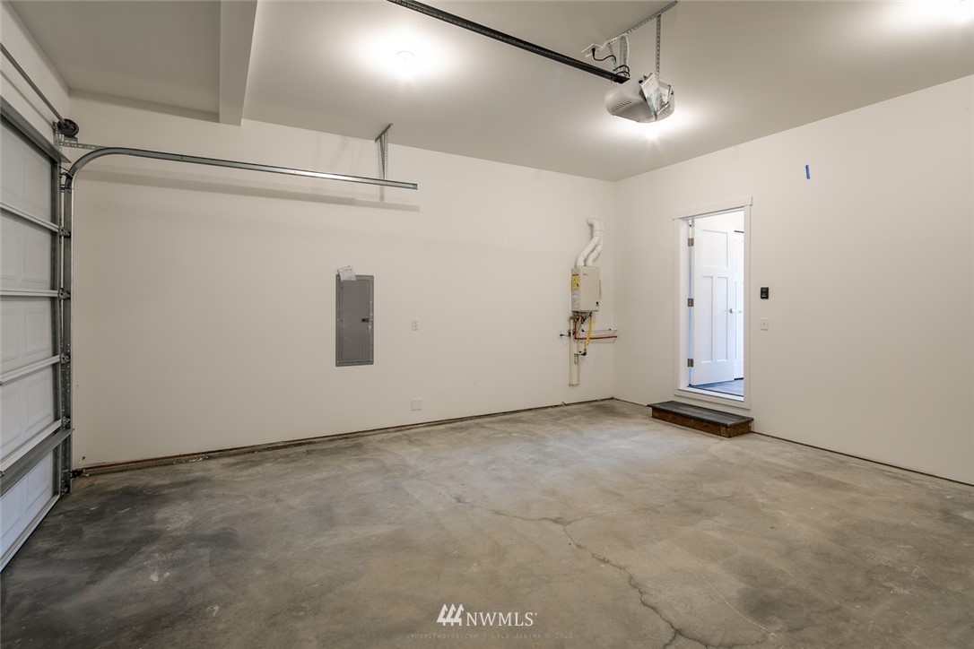 2065 Roxy Loop Ferndale, WA 98248 - Photo 27 of 37 Gallery Image 27