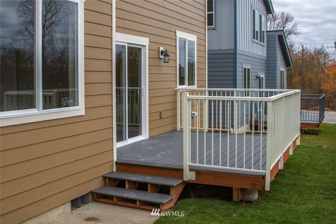 2065 Roxy Loop Ferndale, WA 98248 - Photo 28 of 37 Gallery Image 28