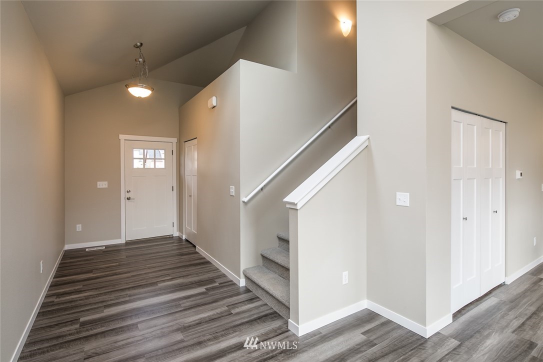 2065 Roxy Loop Ferndale, WA 98248 - Photo 4 of 37 Gallery Image 4
