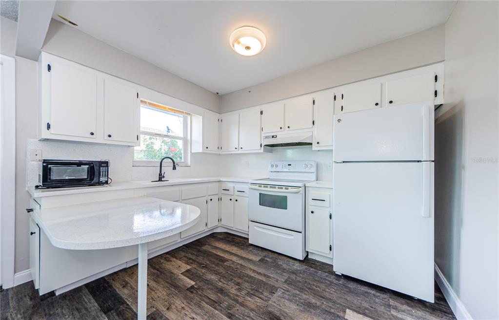 6935 Monte Carlo Pinellas Park, FL 33781 - Photo 15 of 36