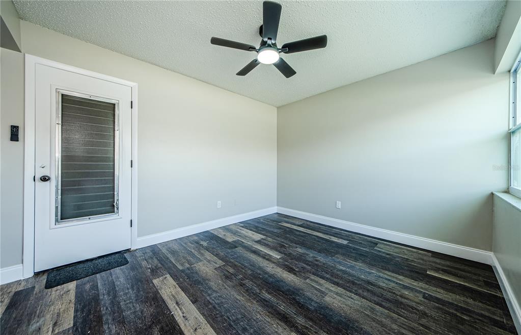 6935 Monte Carlo Pinellas Park, FL 33781 - Photo 18 of 36