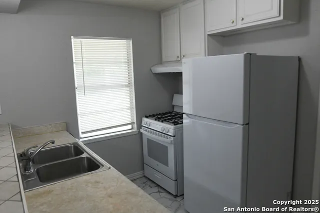 $1,550 | 4406 Sun Vista Lane, San Antonio, TX 78217