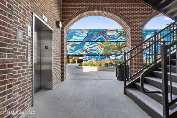 $725,000 | 1515 Government Street, Unit A305, Ocean Springs, MS 39564