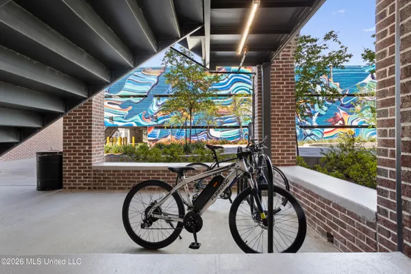 $725,000 | 1515 Government Street, Unit A305, Ocean Springs, MS 39564