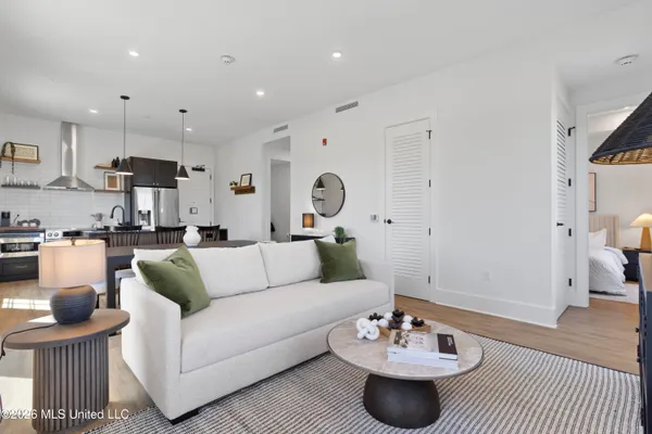 $725,000 | 1515 Government Street, Unit A305, Ocean Springs, MS 39564