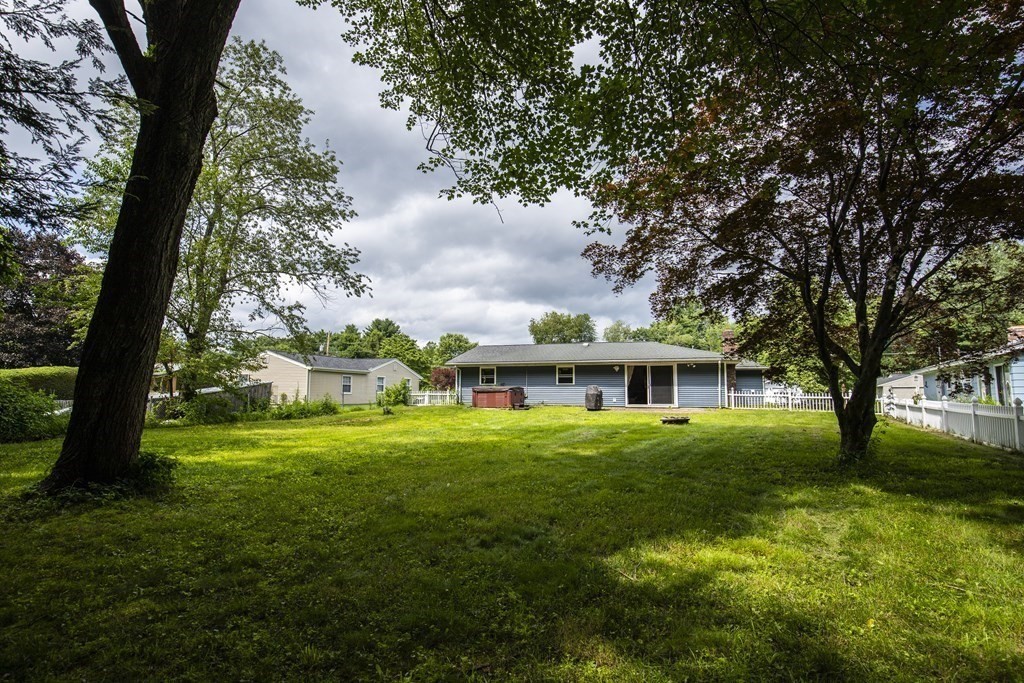 35 Temi Road Hudson, MA 01749 - Photo 3 of 33 Gallery Image 3