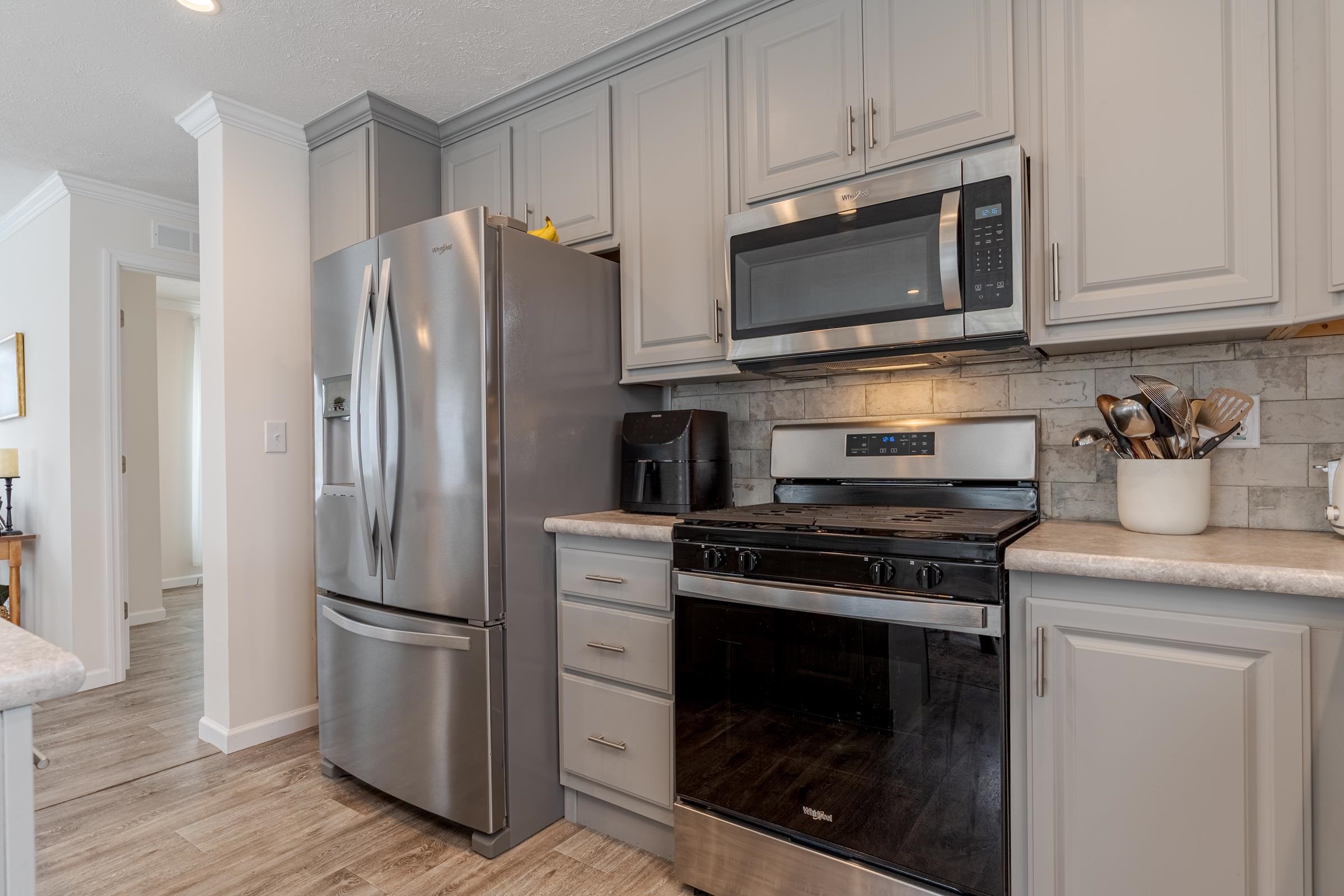 104 Robin Hood Lane Exeter, NH 03833 - Photo 12 of 38