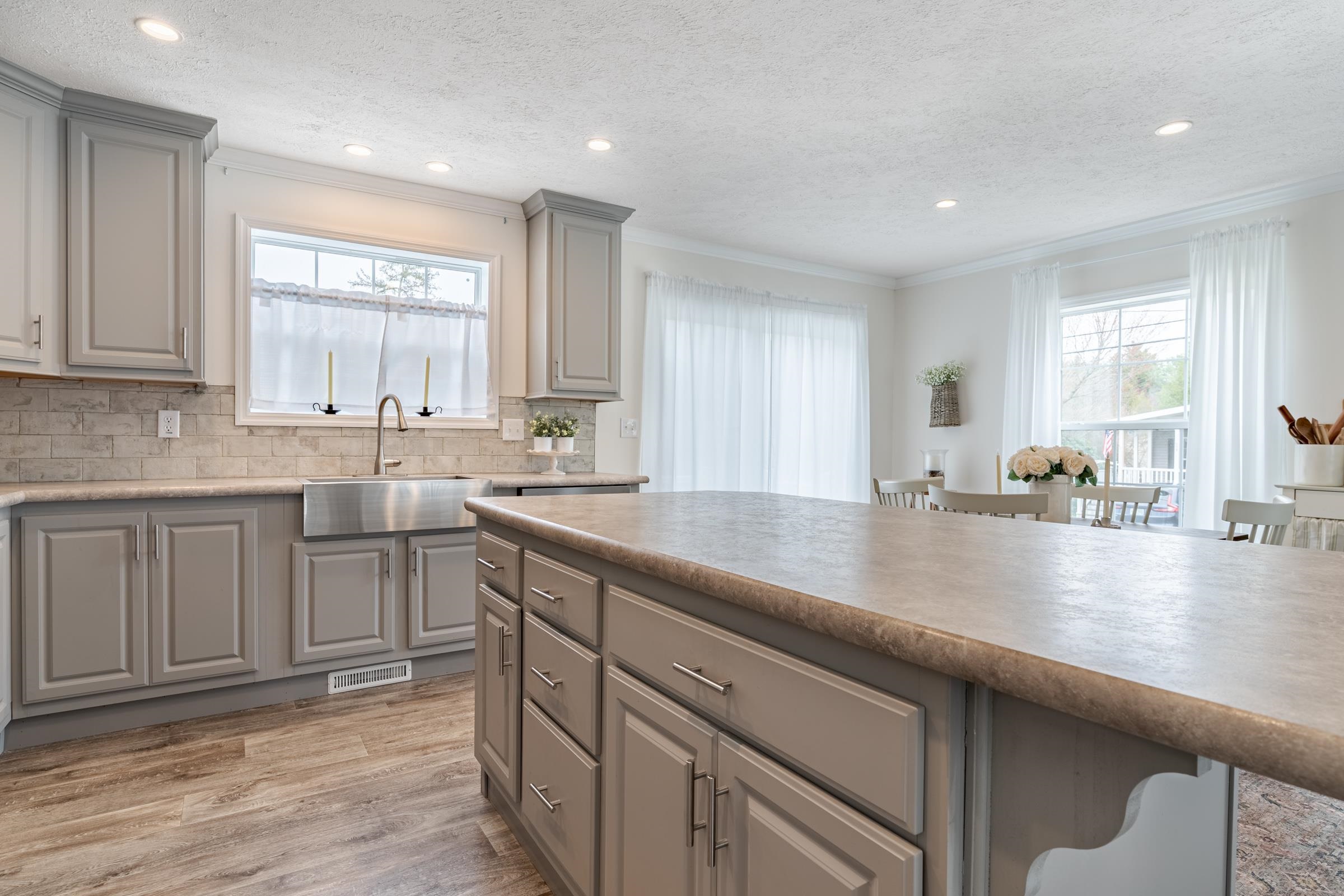 104 Robin Hood Lane Exeter, NH 03833 - Photo 13 of 38