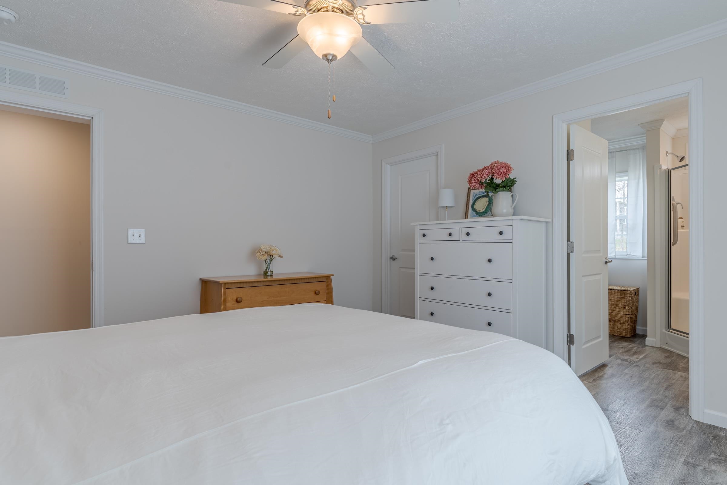104 Robin Hood Lane Exeter, NH 03833 - Photo 15 of 38