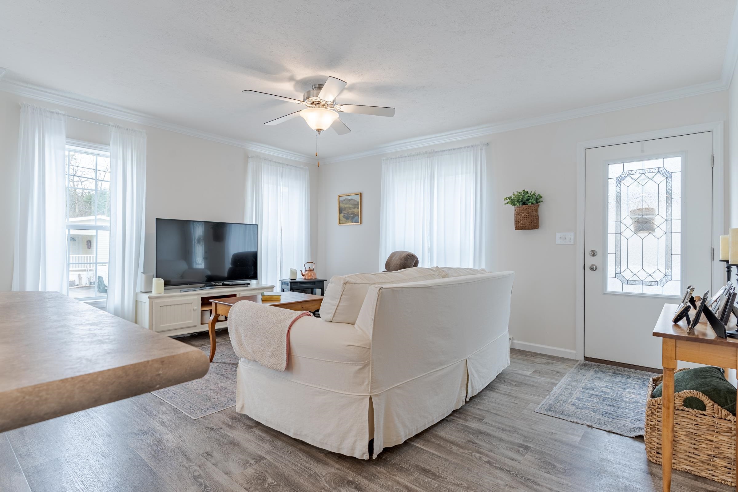 104 Robin Hood Lane Exeter, NH 03833 - Photo 8 of 38