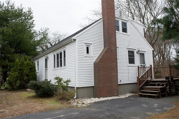 4 Higgins Road Marblehead, MA 01945 - Photo 4 of 15