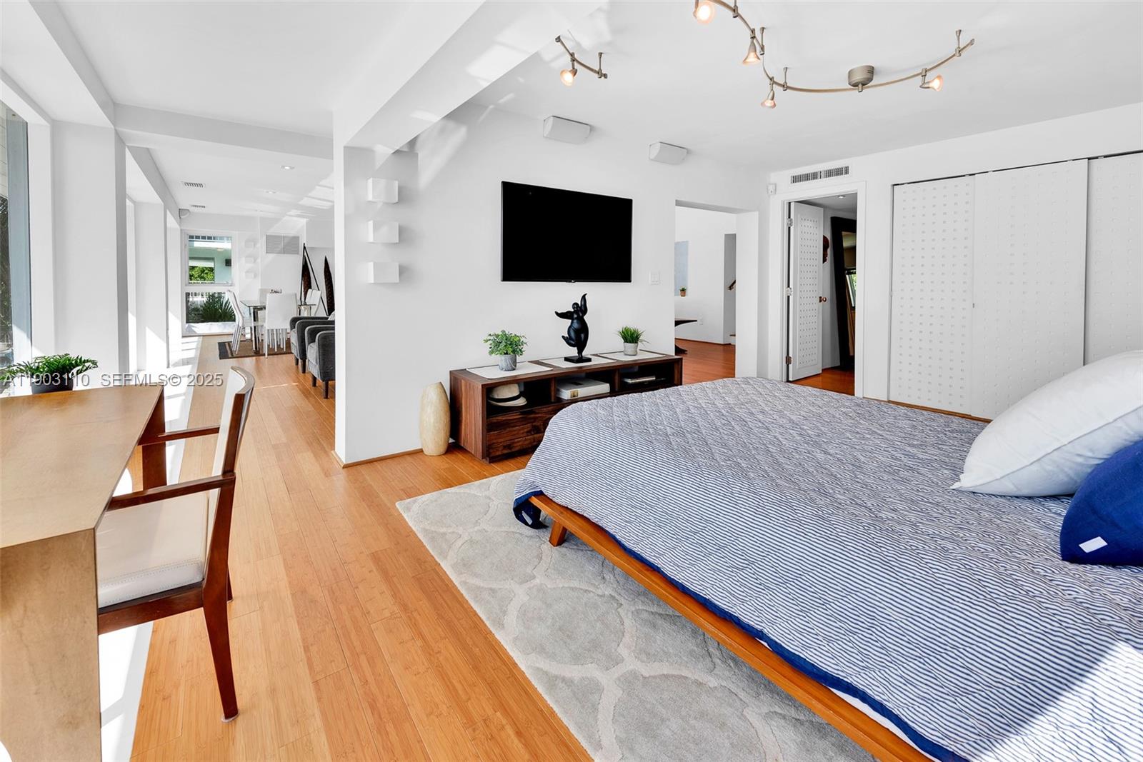 60 Ocean Front Drive Key Largo, FL 33037 - Photo 37 of 69