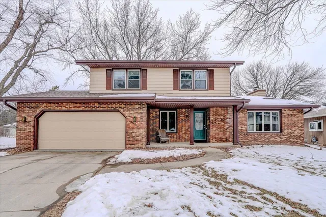 $539,900 | 7330 West Branford Lane, Madison, WI 53717