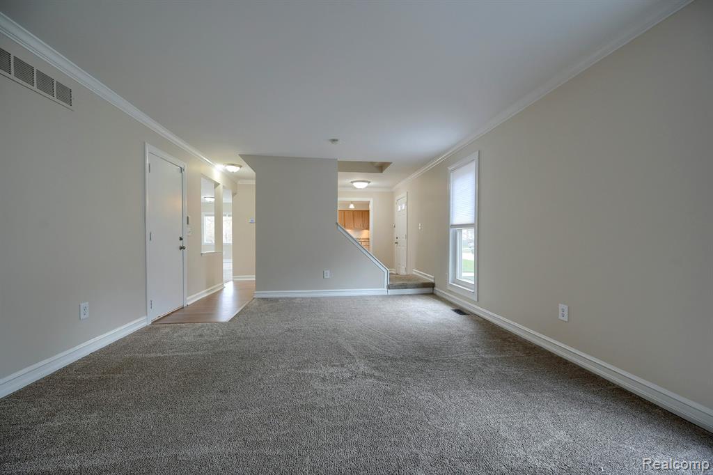 2201 Stonington Lane Rochester Hills, MI 48306 - Photo 4 of 31