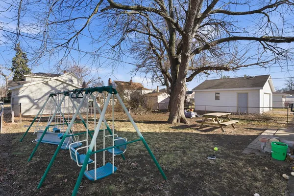 $155,000 | 18309 Grant Street, Lansing, IL 60438