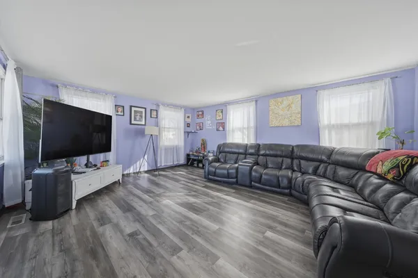 $155,000 | 18309 Grant Street, Lansing, IL 60438