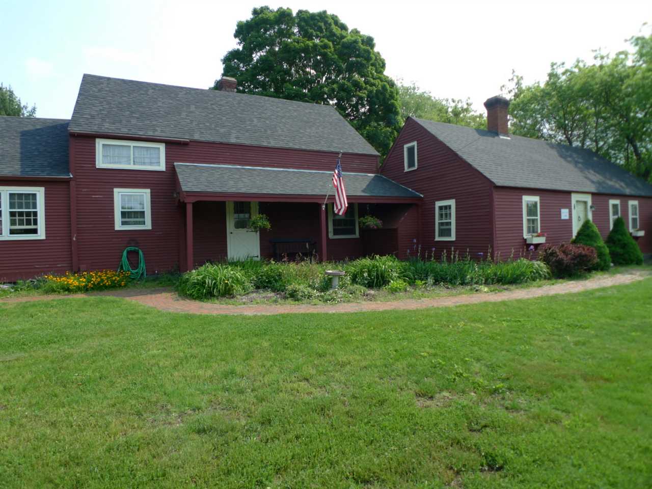 57 Lovell Road Stratham, NH 03885 - Photo 4 of 40