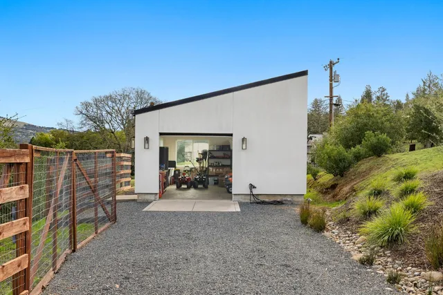 $2,900,000 | 4200 Old Vineyard Lane, Santa Rosa, CA 95404