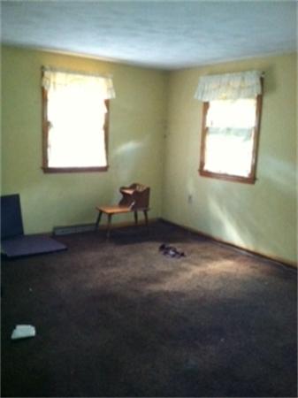 18 Pinewood Road Wilmington, MA 01887 - Photo 4 of 7 Gallery Image 4