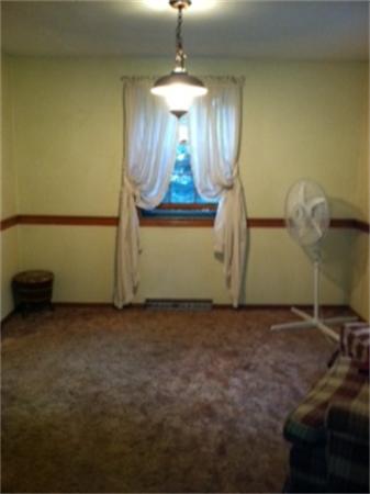 18 Pinewood Road Wilmington, MA 01887 - Photo 5 of 7 Gallery Image 5