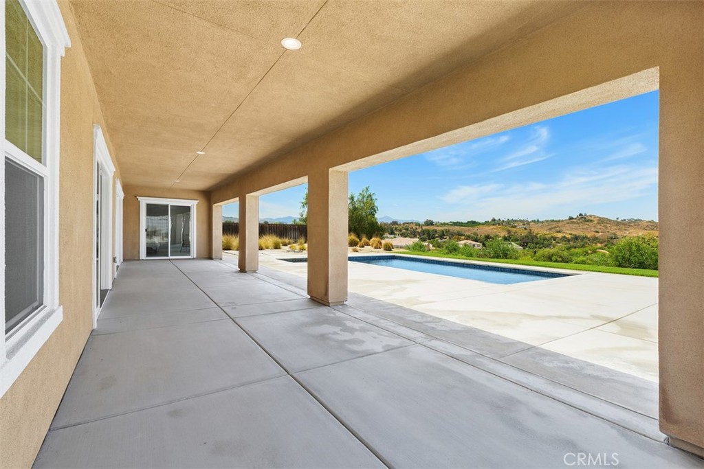 17457 Bretton Woods Place Riverside, CA 92504 - Photo 34 of 37