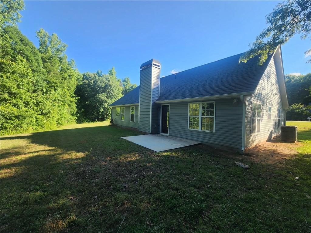 435 Butler Bridge Circle Covington, GA 30016 - Photo 5 of 31