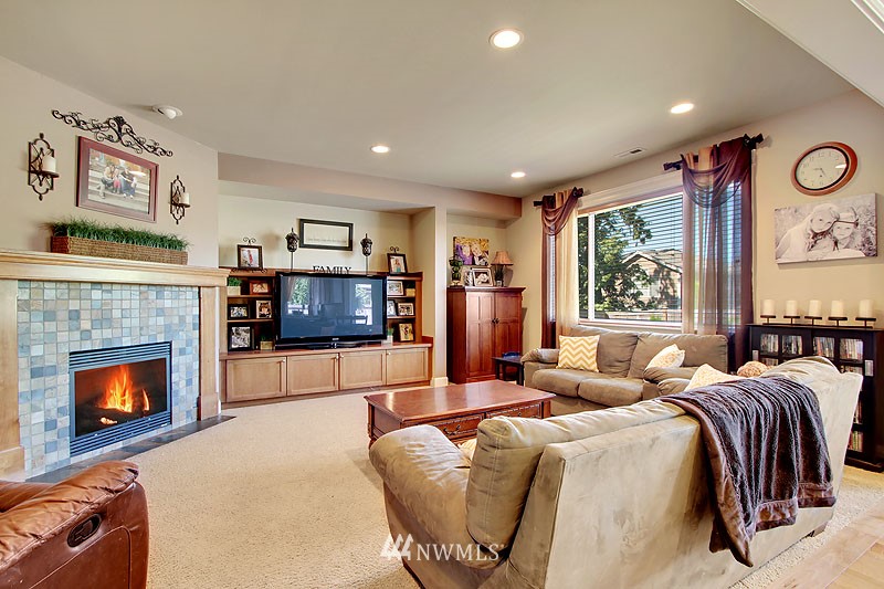 115 Shadow Avenue Northeast Renton, WA 98059 - Photo 6 of 17