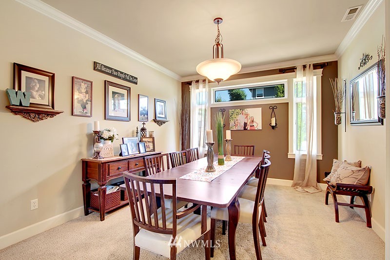 115 Shadow Avenue Northeast Renton, WA 98059 - Photo 8 of 17