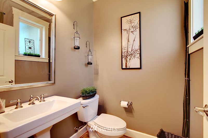 115 Shadow Avenue Northeast Renton, WA 98059 - Photo 9 of 17