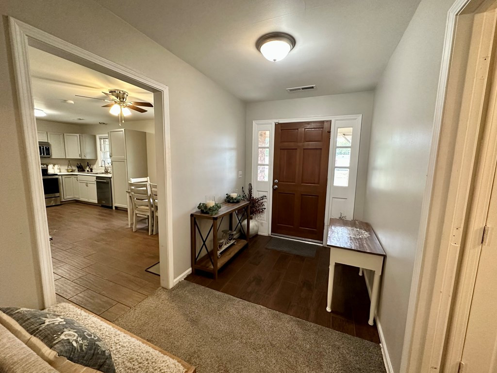 4225 Hickory Road Sumter, SC 29154 - Photo 5 of 50 Gallery Image 5