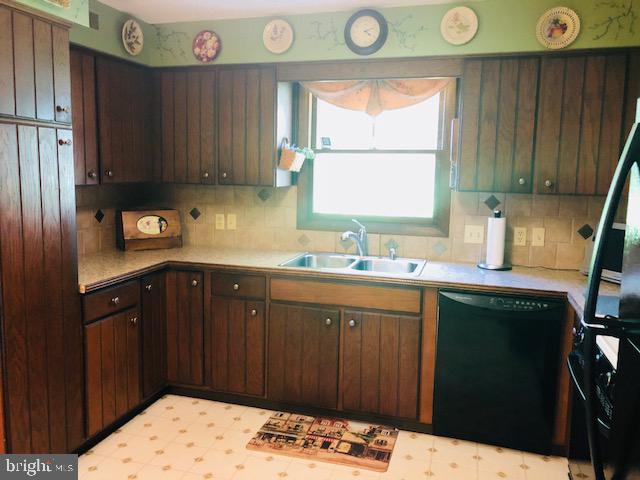 449 Pinehurst Road York, PA 17402 - Photo 22 of 47 Gallery Image 22
